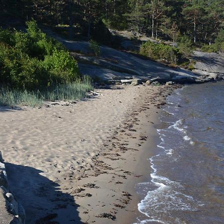 Hallestrand Vandrarhem Strömstad Buitenkant foto